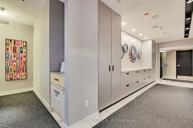 Additional image 12 of 30 Roehampton Ave Unit 609