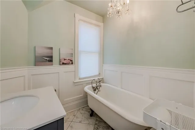 Additional image 27 of 7 Richmond Ave