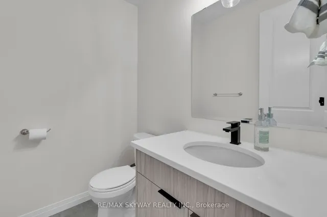 Additional image 18 of 972 Stonecliffe Walk Unit 18