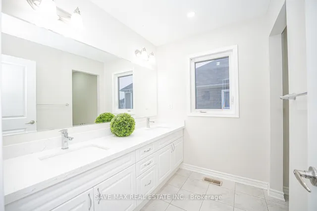 Additional image 18 of 252 Shady Glen Cres