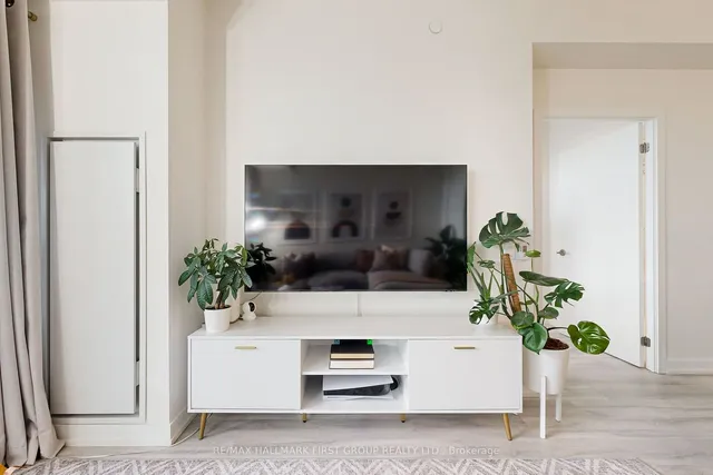 Additional image 26 of 8 Olympic Garden Dr Unit 814