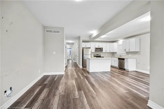 Additional image 10 of 31 Pondcliffe Drive Dr