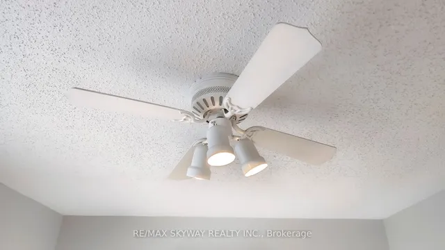 Additional image 19 of 38 Winter Gardens Tr