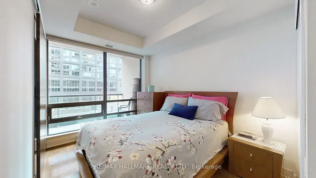 Additional image 10 of 438 King St Unit 414