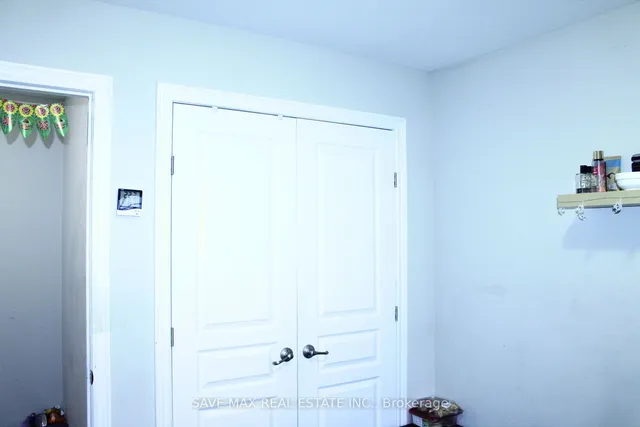 Additional image 22 of 27 Elmbank Tr