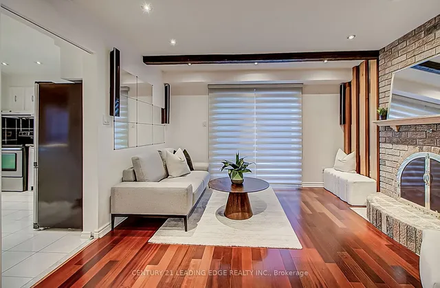 Additional image 10 of 218 Goldhawk Tr