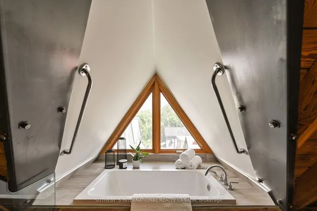 Additional image 29 of 40 Westmoreland Ave Unit TH7