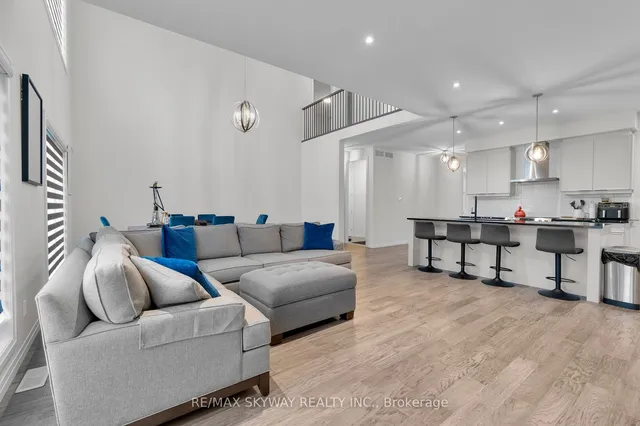 Additional image 15 of 972 Stonecliffe Walk Unit 18