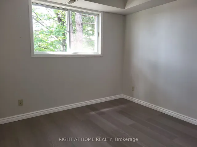 Additional image 15 of 3085 Kingsway Dr Unit 54