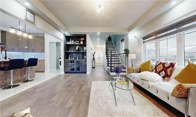 Additional image 11 of 85 Eaglecrest St