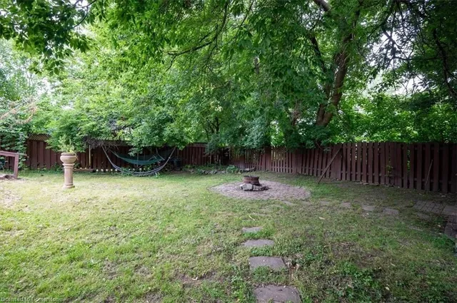 Additional image 39 of 194 Borden Ave
