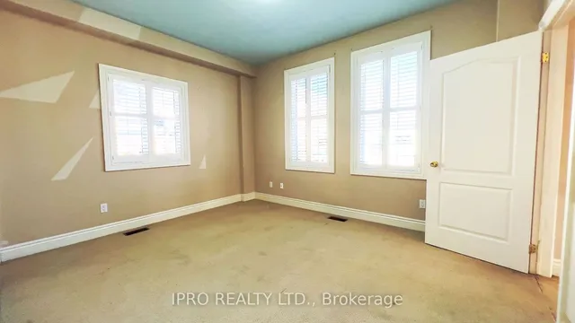 Additional image 29 of 1101 Dupont St