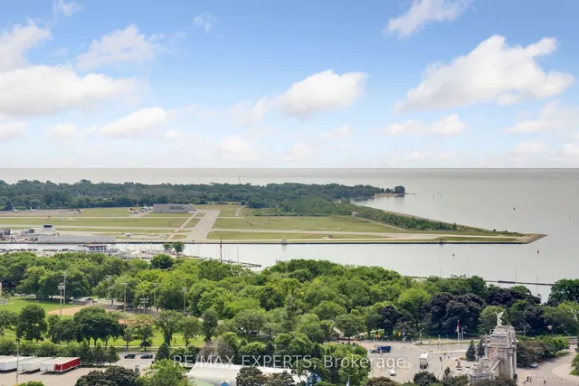 Additional image 22 of 51 East Liberty St Unit 2207