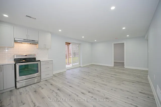 Additional image 29 of 252 Shady Glen Cres