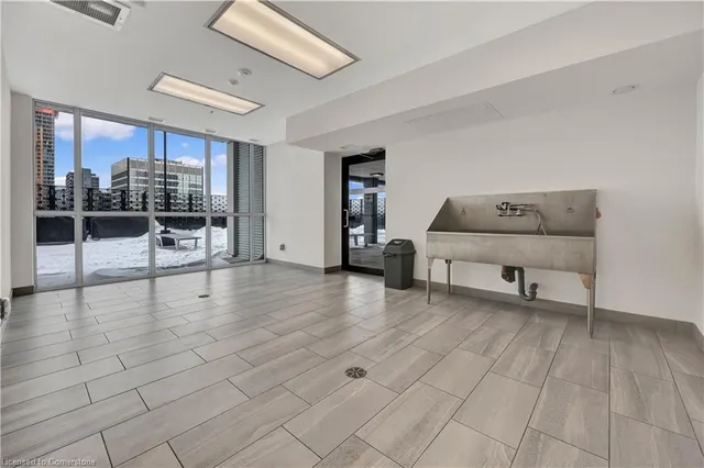 Additional image 17 of 60 Charles St Unit 2805