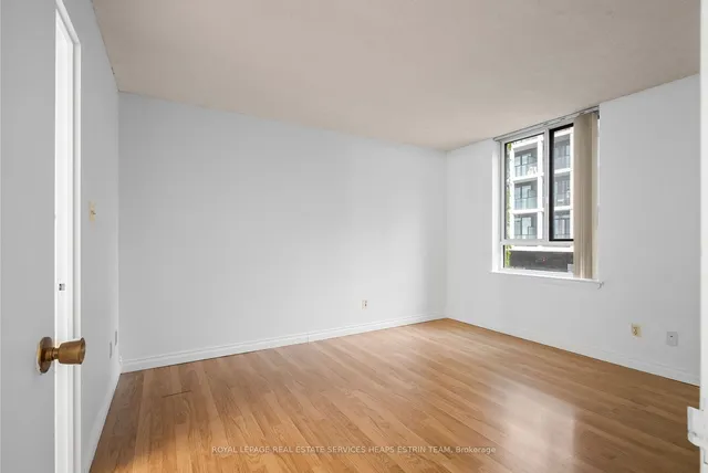 Additional image 18 of 633 Bay St Unit 807