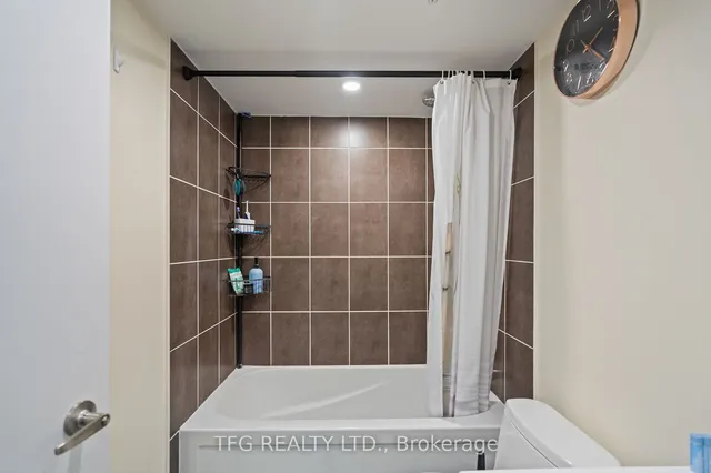 Additional image 19 of 1410 Dupont St Unit 318