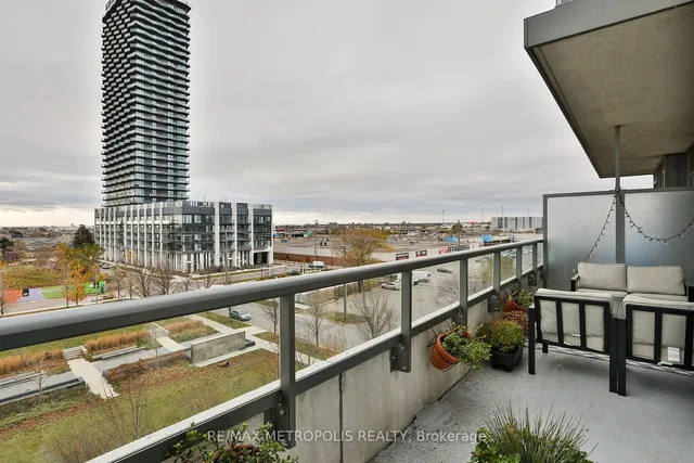 Additional image 22 of 15 Zorra St Unit 404