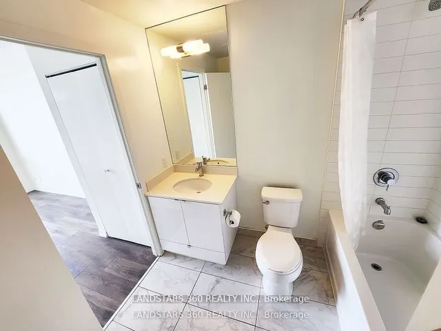 Additional image 13 of 49 East Liberty St Unit 2304