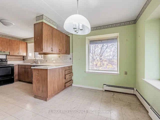 Additional image 35 of 11 Gibson Ave