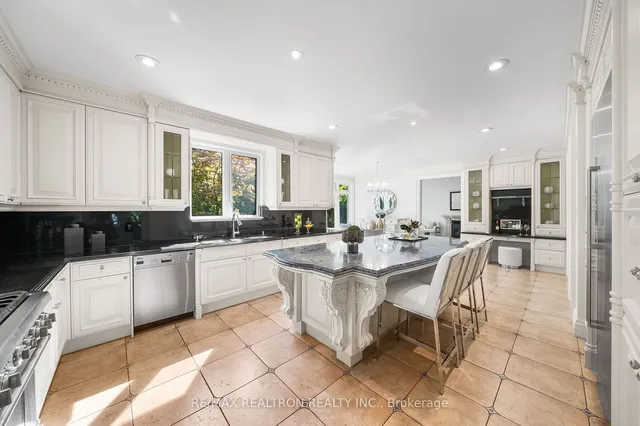 Additional image 10 of 171 Beechwood Ave