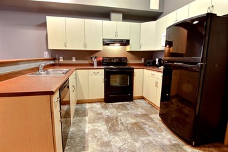 Additional image 2 of 6-204 Day st