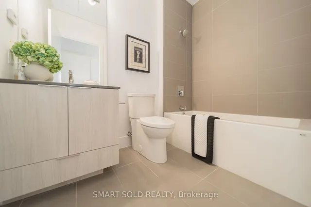 Additional image 23 of 609 Avenue Rd Unit 1903