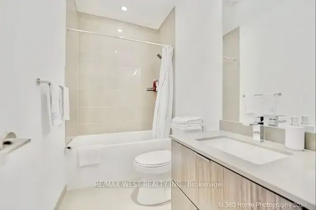 Additional image 2 of 395 Bloor St Unit 4506