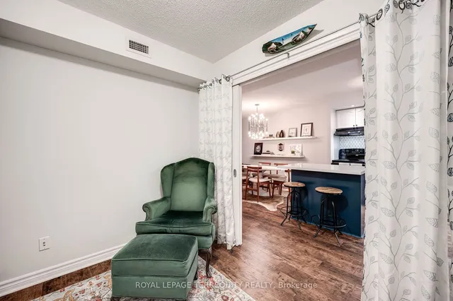 Additional image 11 of 5233 Dundas St Unit 524