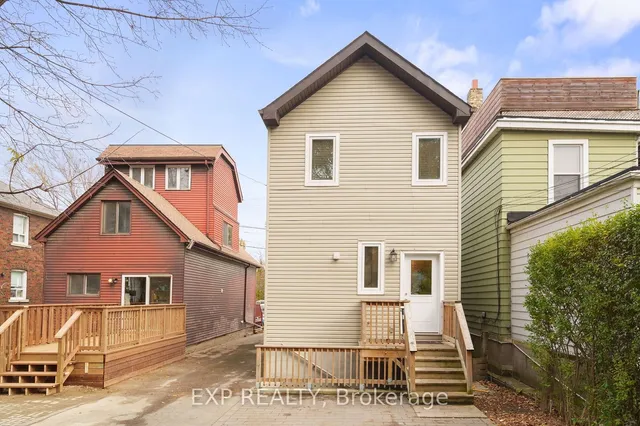 Additional image 33 of 16 Coxwell Ave