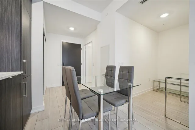 Additional image 15 of 500 Dupont St Unit 610