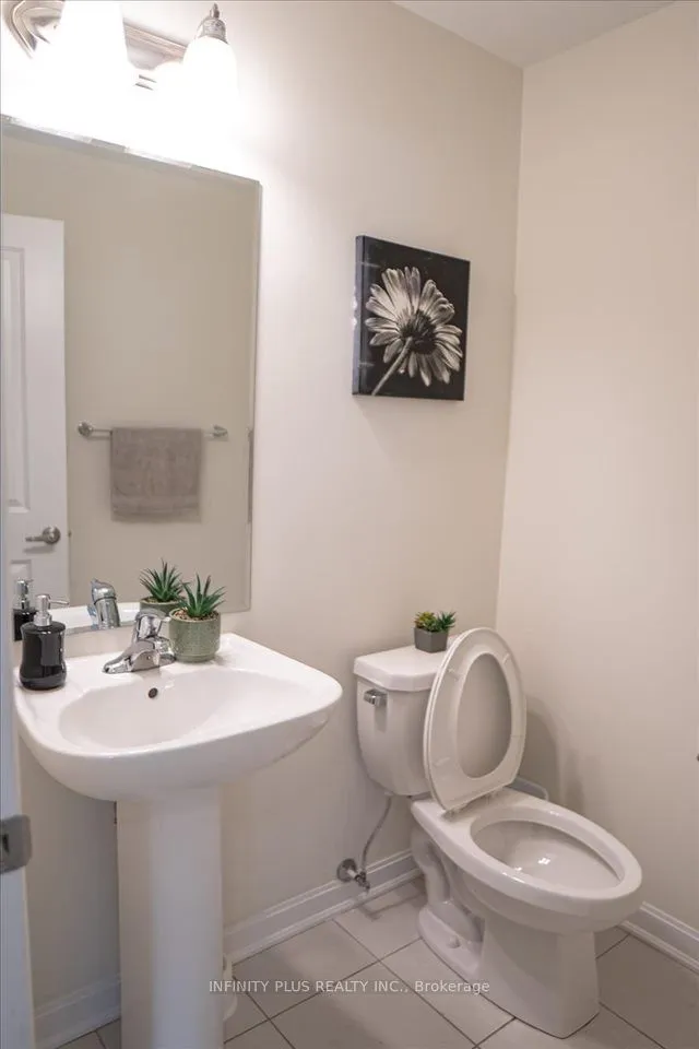 Additional image 11 of 1085 Danforth Rd Unit 202