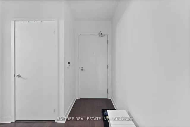 Additional image 12 of 58 Orchard View Blvd Unit 304