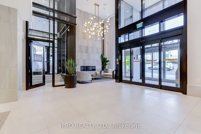 Additional image 5 of 2020 Bathurst St Unit 220