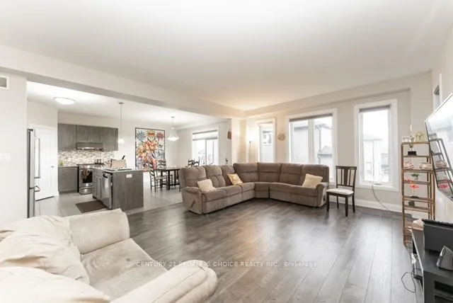 Additional image 10 of 681 Thomas Slee Dr