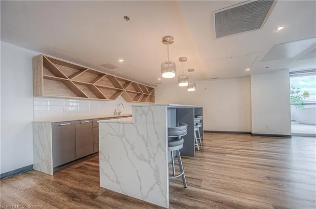 Additional image 24 of 60 Frederick St St Unit 1102