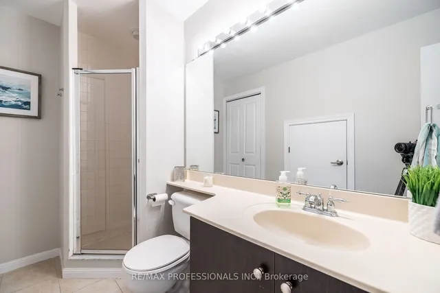 Additional image 14 of 15 Windermere Ave Unit TH101