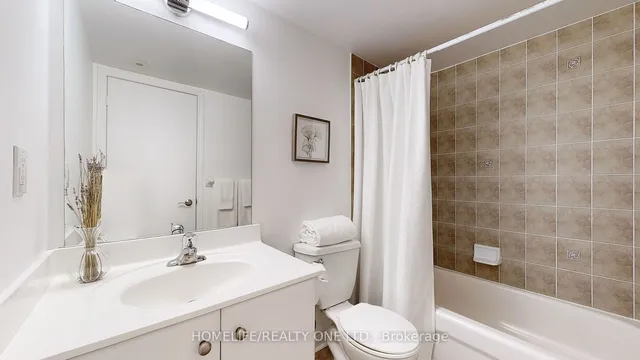 Additional image 19 of 18 Laidlaw St Unit 1019