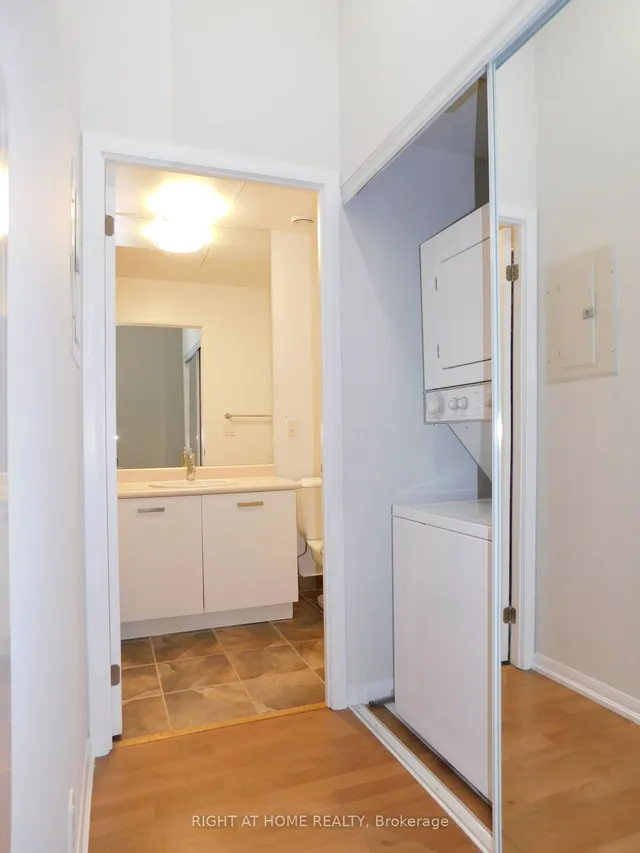 Additional image 19 of 832 Bay St Unit 208