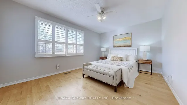 Additional image 17 of 38 Winter Gardens Tr