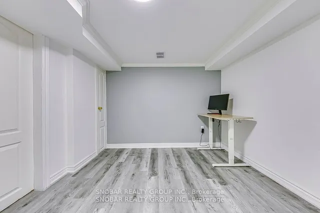 Additional image 27 of 533A McRoberts Ave