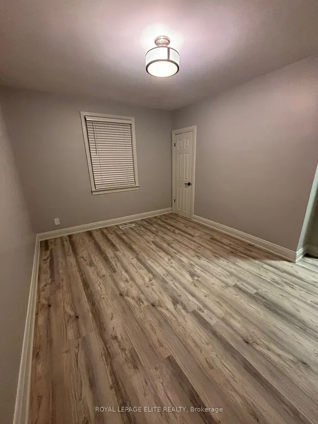 Additional image 6 of 15 Stock Ave