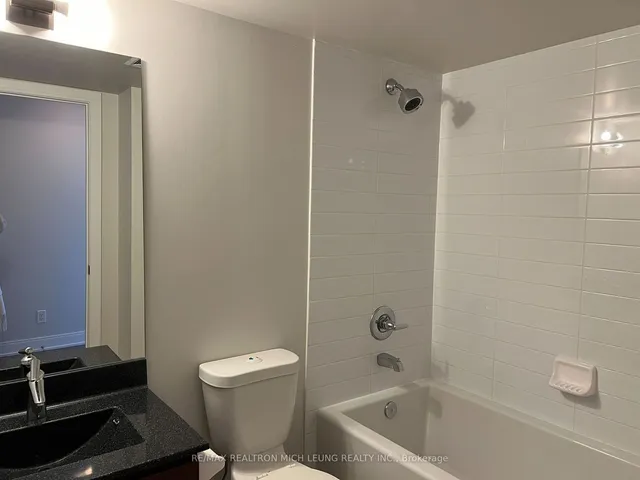 Additional image 20 of 125 Village Green Sq Unit 1109