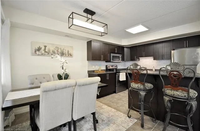 Additional image 7 of 950 Highland Rd Unit 1