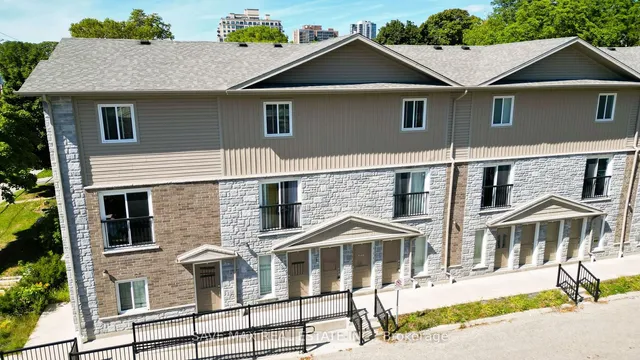 Additional image 3 of 122 Courtland Ave Unit 3