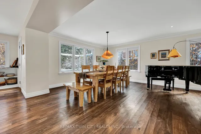 Additional image 12 of 7 Huntley Cres