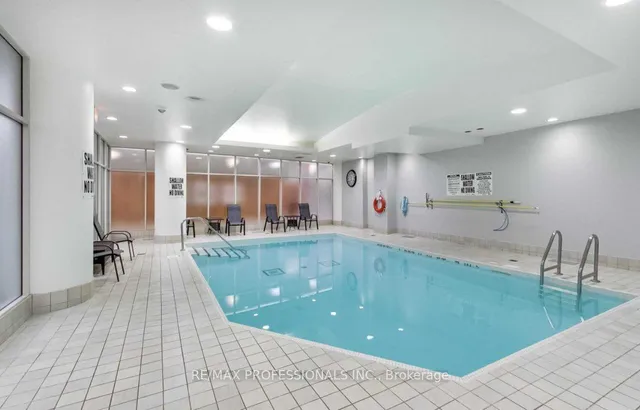 Additional image 32 of 15 Windermere Ave Unit TH101