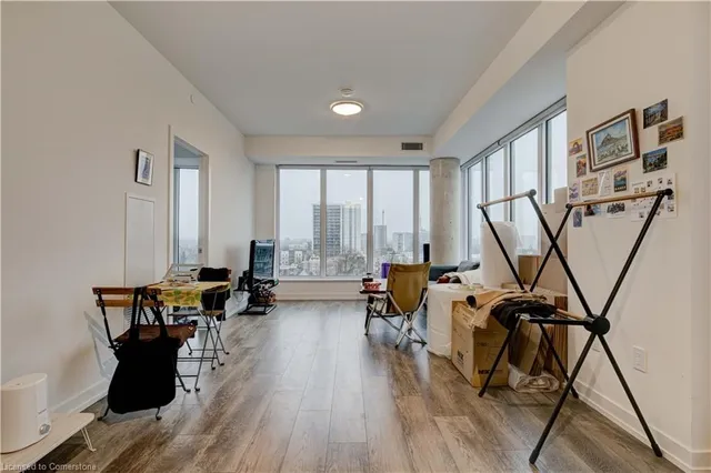 Additional image 4 of 5 Wellington St Unit 1009