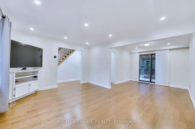 Additional image 3 of 6 Adele Ave