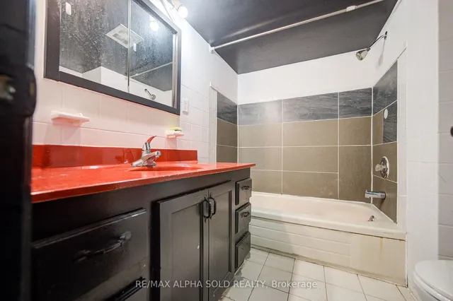 Additional image 30 of 2 Lovering Rd